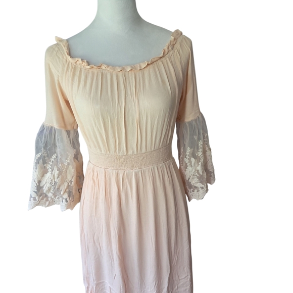 Dresses & Skirts - Boho Dress With Sheer Embroidered Bell Sleeve LARGE